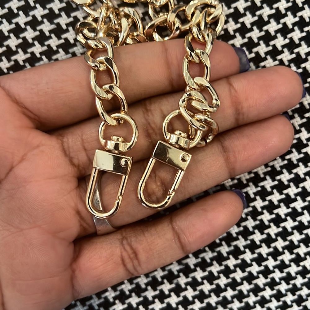 Unbranded Gold Converter Chain - Picture 2 of 2